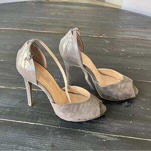 Cosmopolitan Women’s Suede Tan Pumps W/ Strap Sz7